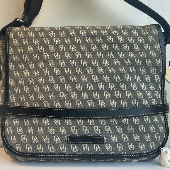 Dooney & Bourke Messenger Bag - Picture 4 of 16
